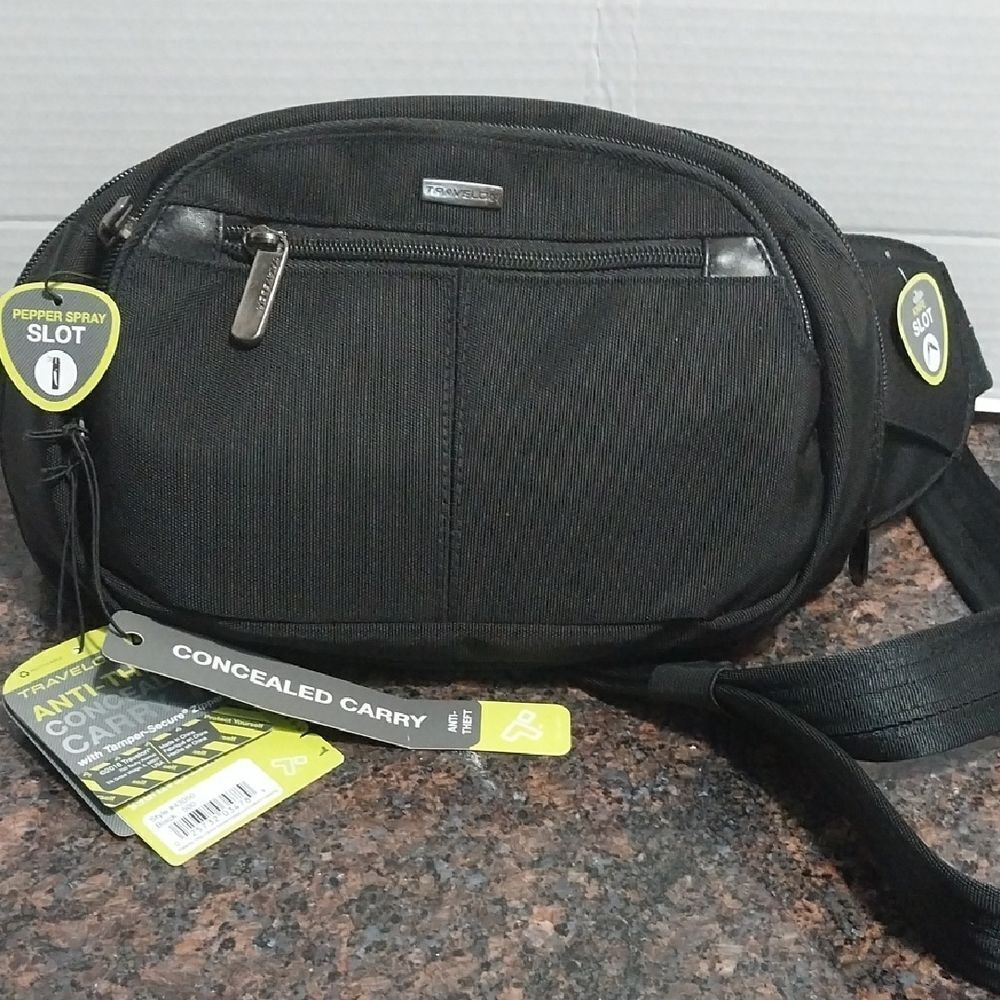 NEW Unisex Travelon Black Concealed Carry  Belt Bag with Durable Design. I